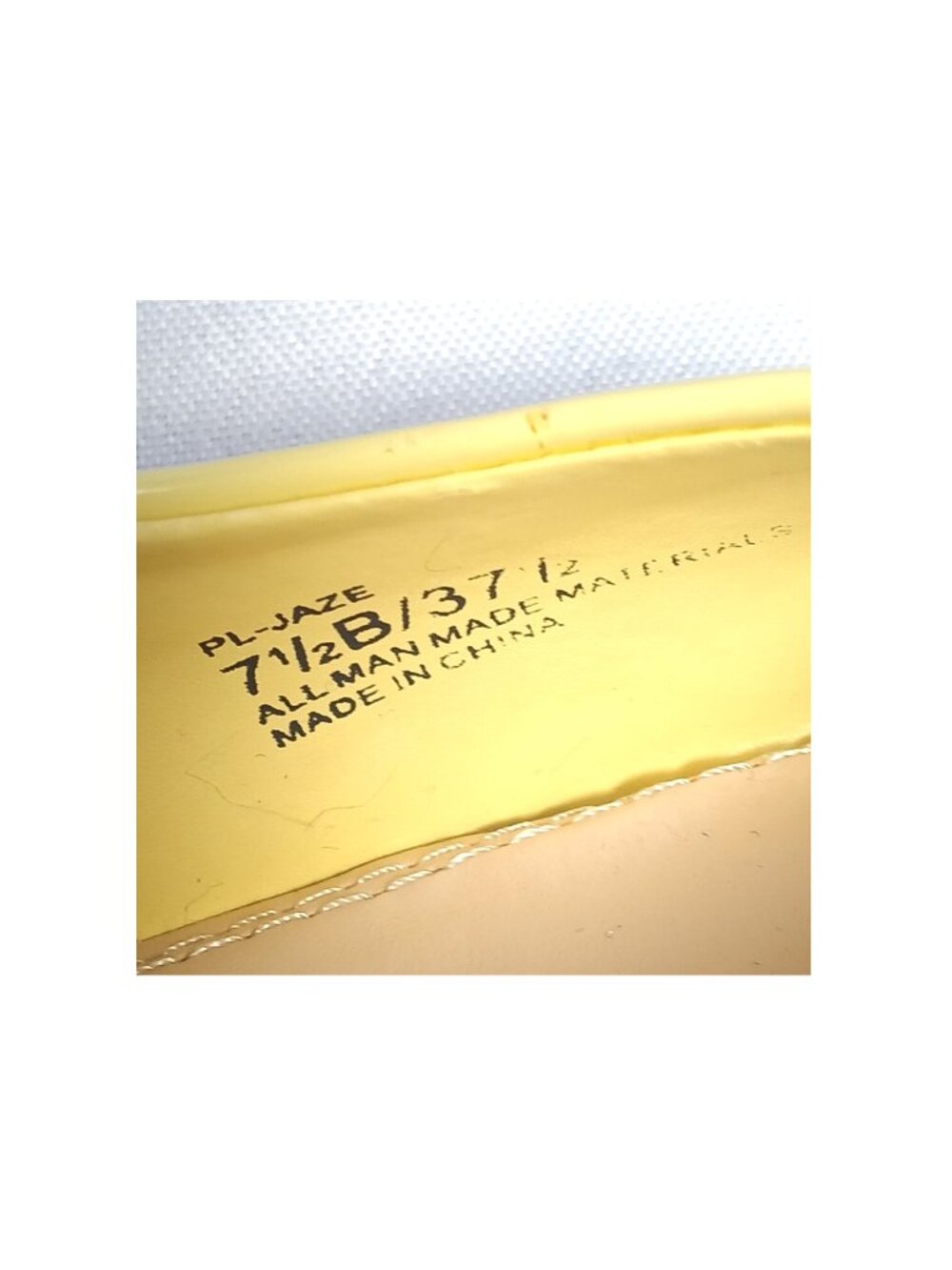 BCBG Paris Bright Yellow Patent Leather D'Orsay Pointy Toe High Heels Pumps BNWB - Picture 6 of 6